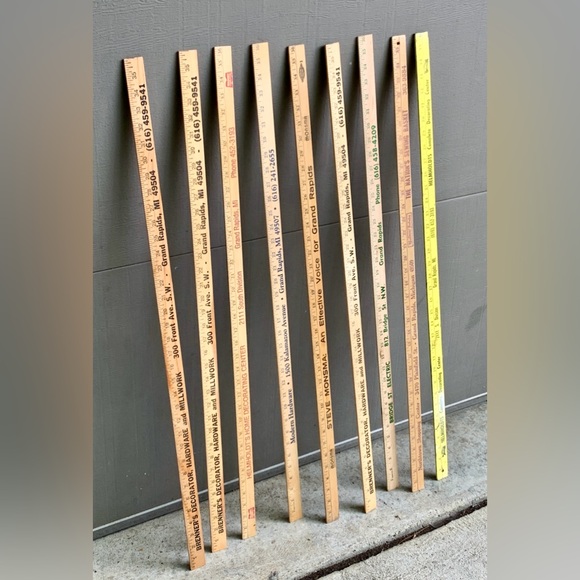 (Lot of 9) Vtg Grand Rapids Michigan Advertising Wooden Measuring Yardsticks - Picture 6 of 15